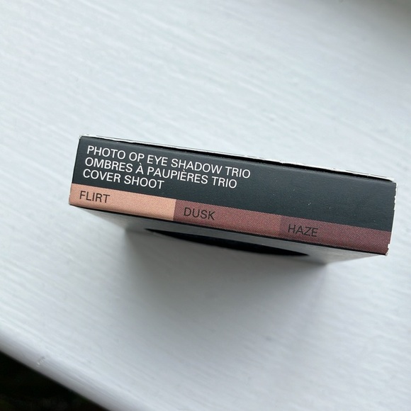 *SINGLE* Smashbox Eyeshadow Trio Palette (this listing is for ONE palette) - Picture 9 of 12